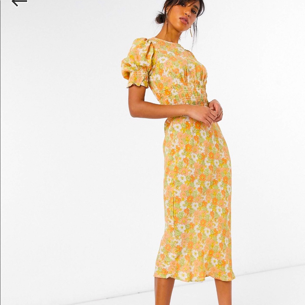 Cute Midi Shirred Tea Dress